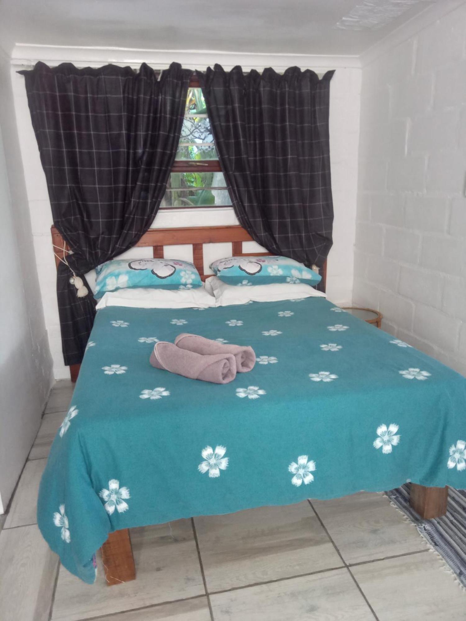 Apartament 40 On Main Self Catering Hermanus Zewnętrze zdjęcie